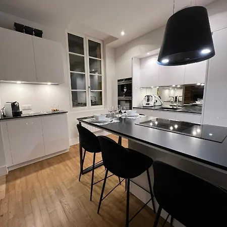 Luxe Et Charme - Le Carre Saint-Silain - Meuble De Tourisme 3 Etoiles Apartment Perigueux Exterior photo